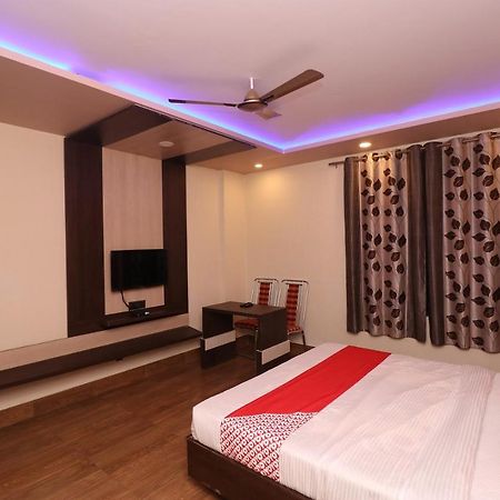 Oyo 33387 Laxmi Lawn And Resort Suite Lucknow Exterior photo