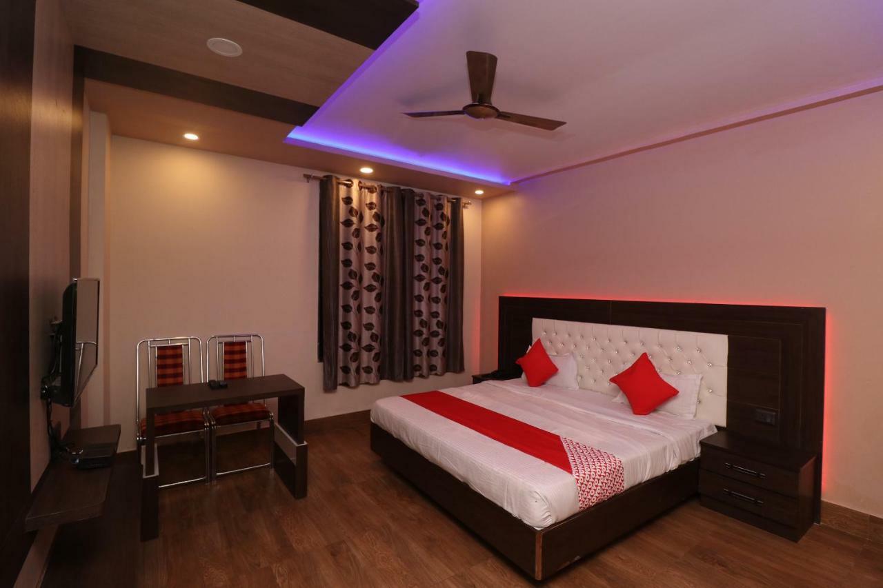 Oyo 33387 Laxmi Lawn And Resort Suite Lucknow Exterior photo