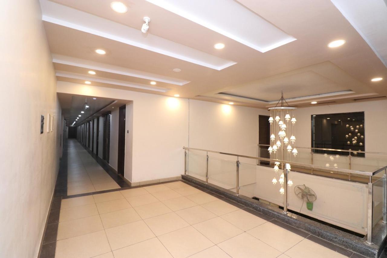Oyo 33387 Laxmi Lawn And Resort Suite Lucknow Exterior photo