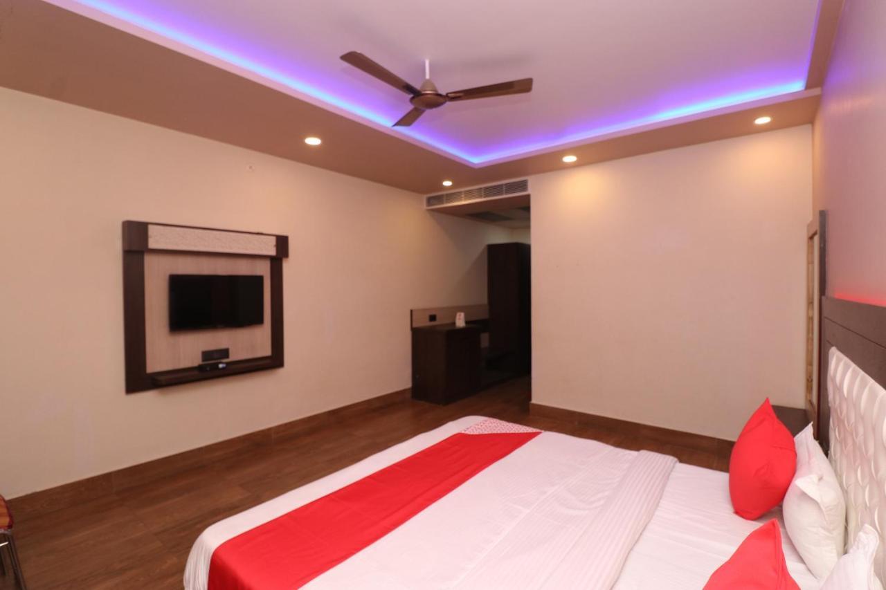 Oyo 33387 Laxmi Lawn And Resort Suite Lucknow Exterior photo